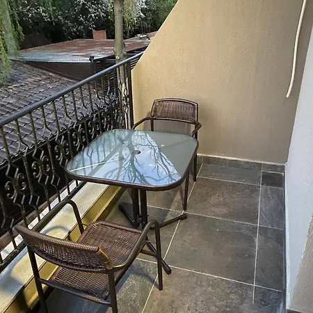 Valivillas Studio & Apartaments-2